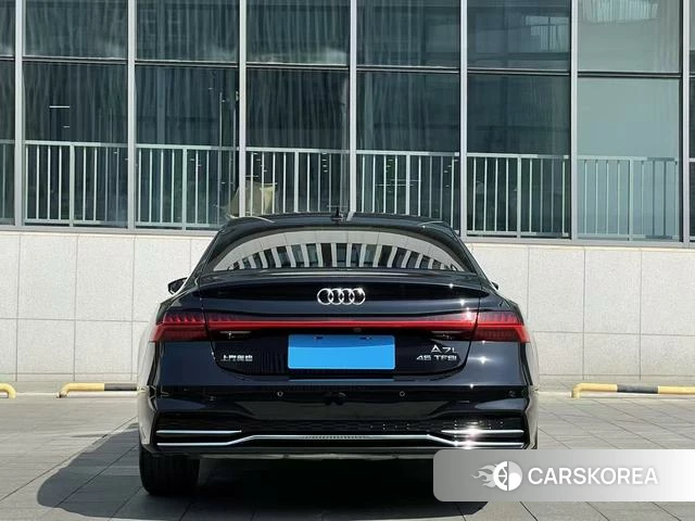 Audi A7L 2024 Черный из Китая, фото 4