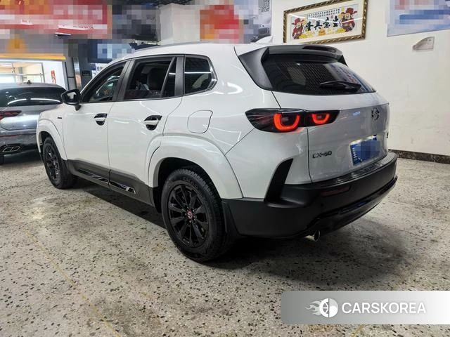 Mazda CX-50 line also 2023 Белый из Китая, фото 4