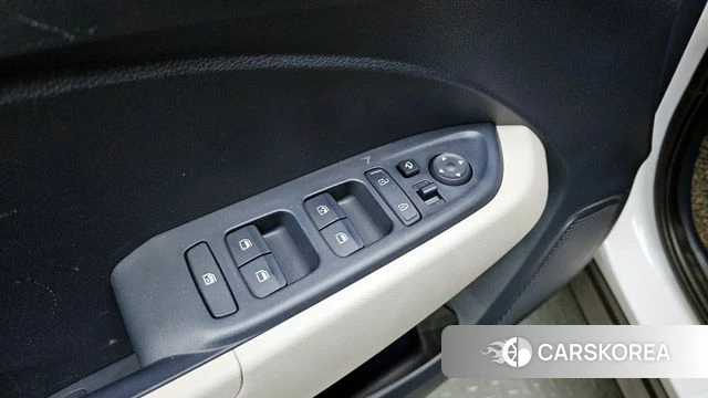 Hyundai Venue 2021 Белый из Кореи, фото 4