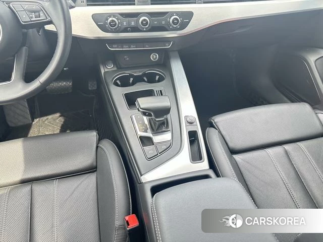 Audi A4L 2023 Белый из Китая, фото 4