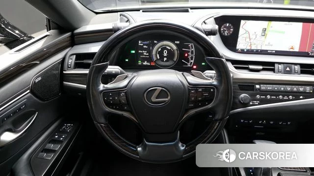 Lexus ES300h 7th generation 2020 Серебряный из Кореи, фото 4
