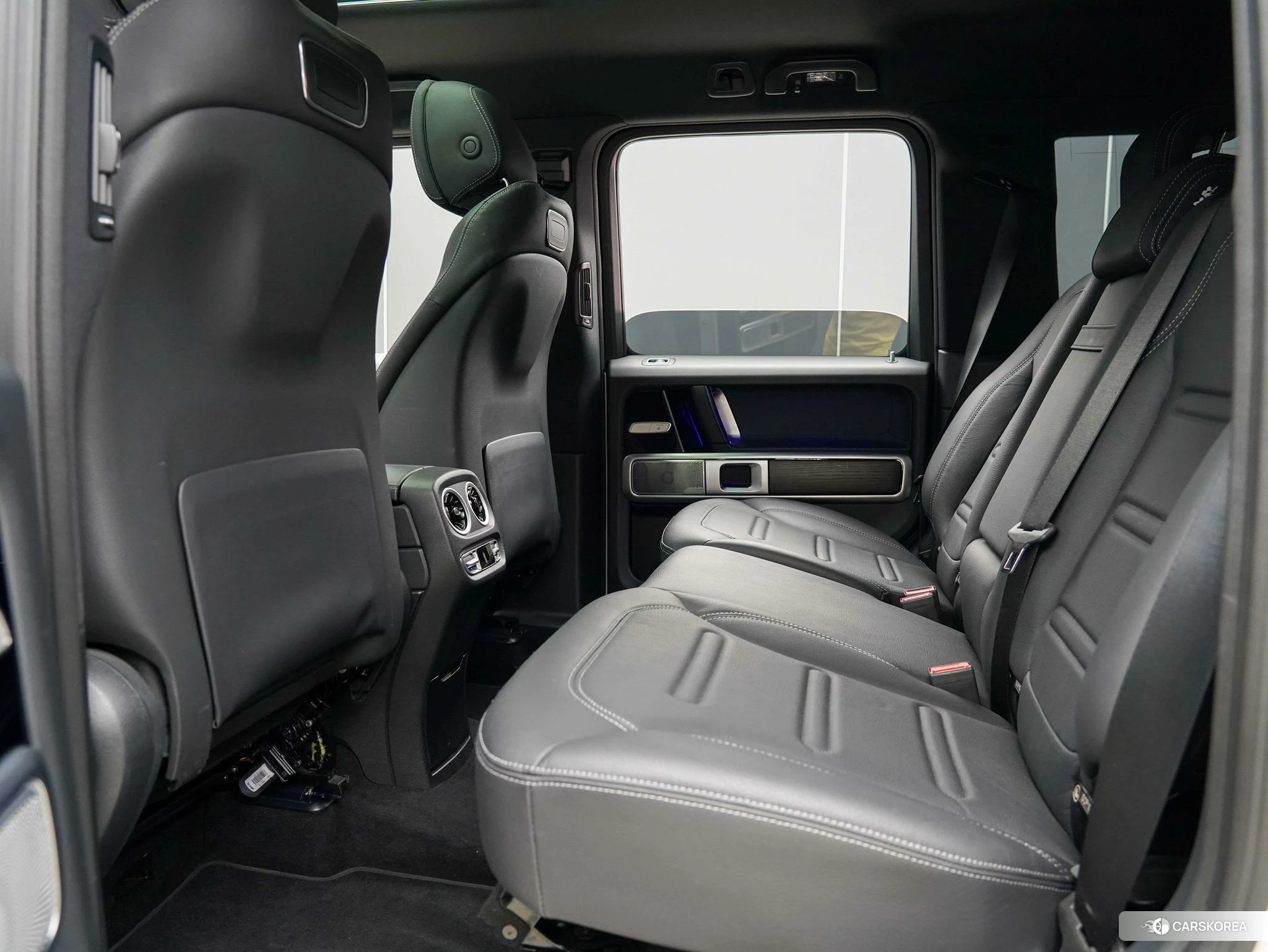 Mercedes-Benz G-class 2023 Белый из Китая, фото 4