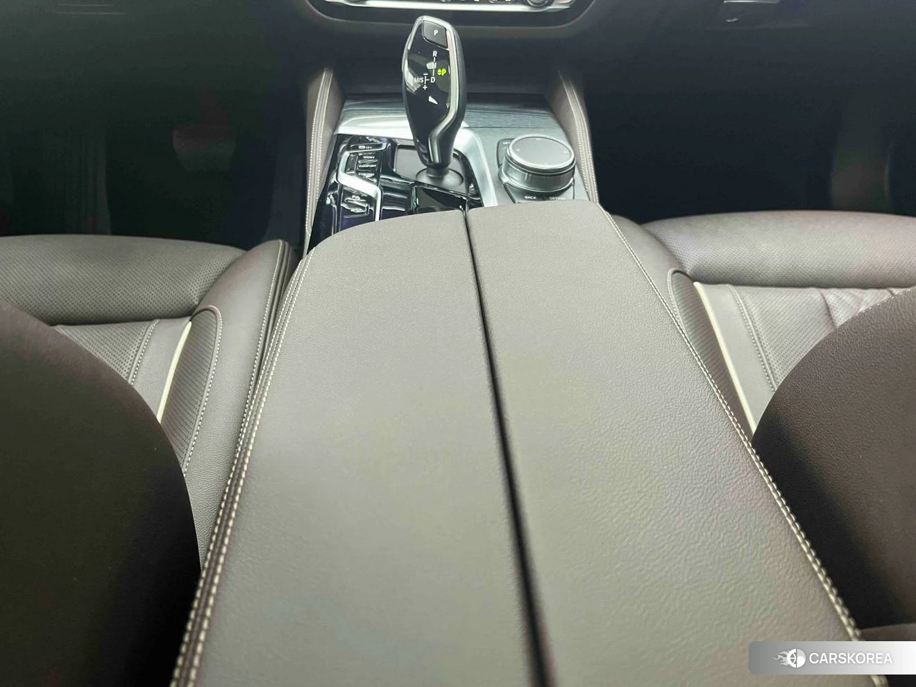 BMW 5 series 2023 Черный из Китая, фото 4