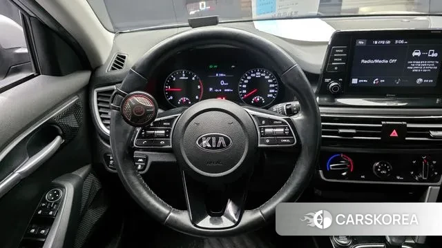 Kia Seltos 2020 Серебряный из Кореи, фото 4