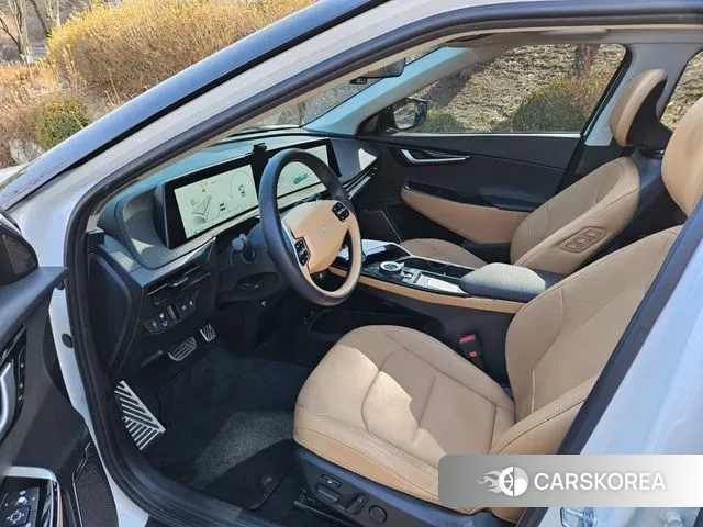 Kia EV6 2023 Белый из Кореи, фото 4