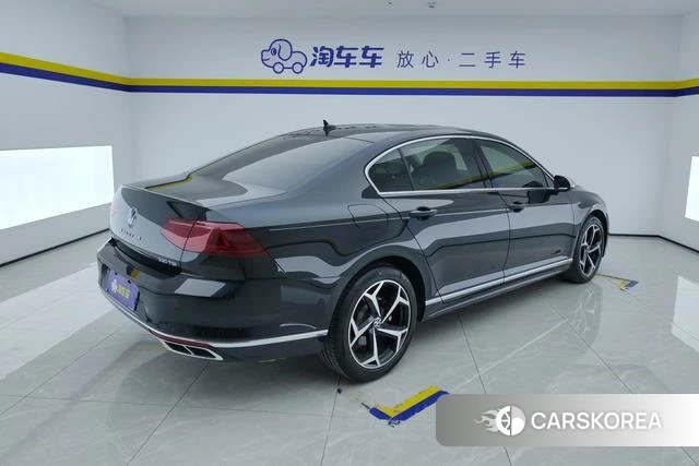 Volkswagen Magotan 2024 Черный из Китая, фото 4