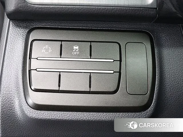 Ssangyong Tivoli Armor 2018 Серый из Кореи, фото 4