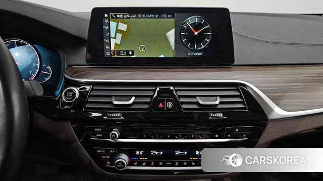 BMW 5 Series (G30) 2018 Белый из Кореи, фото 4