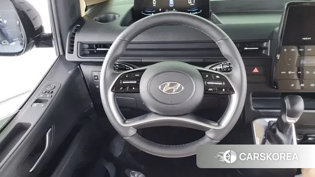 Hyundai Staria 2023 Черный из Кореи, фото 4