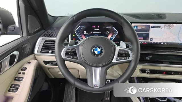BMW X7 (G07) 2025 Черный из Кореи, фото 4