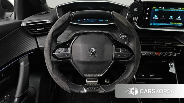 Peugeot e-2008 second generation 2023 Белый из Кореи, фото 4