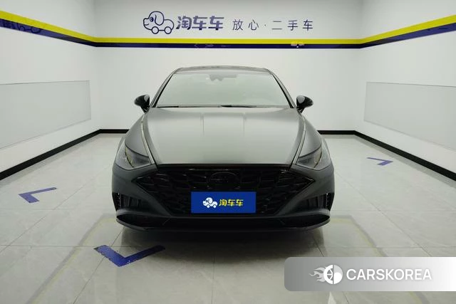 Hyundai Sonata 2023 Темно-серый из Китая, фото 4