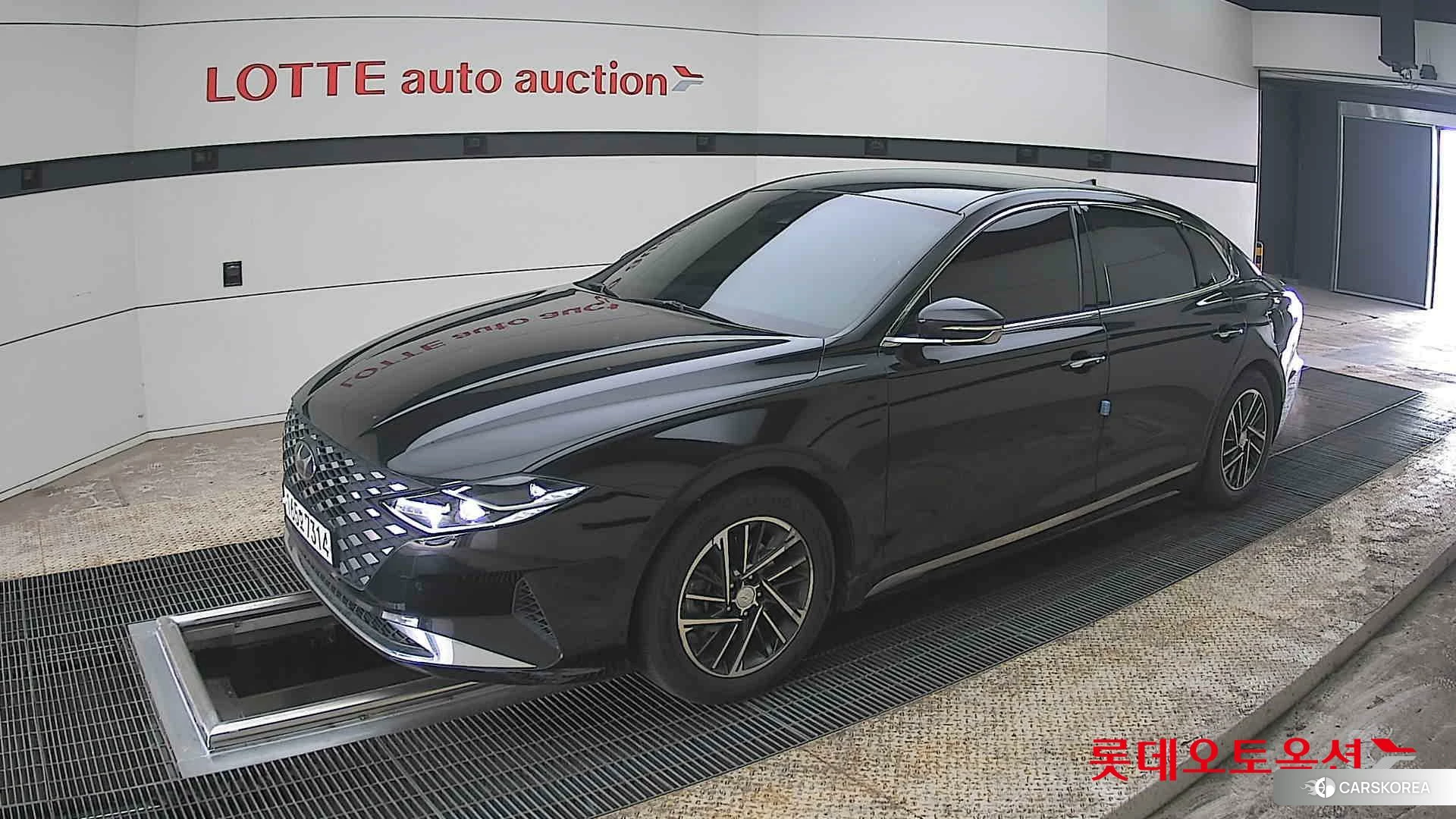 Hyundai Grandeur 2022 Midnight Black Pearl из Кореи, фото 4