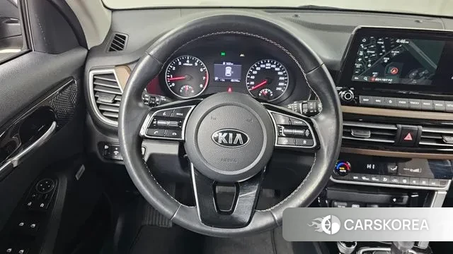 Kia Seltos 2021 Серый из Кореи, фото 4