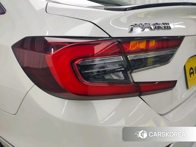 Honda Accord 2022 Белый из Китая, фото 4