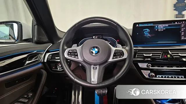 BMW 5 Series (G30) 2021 Белый из Кореи, фото 4