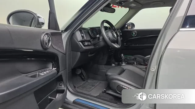 Mini Cooper D Countryman 2022 Серебристо-серый из Кореи, фото 4