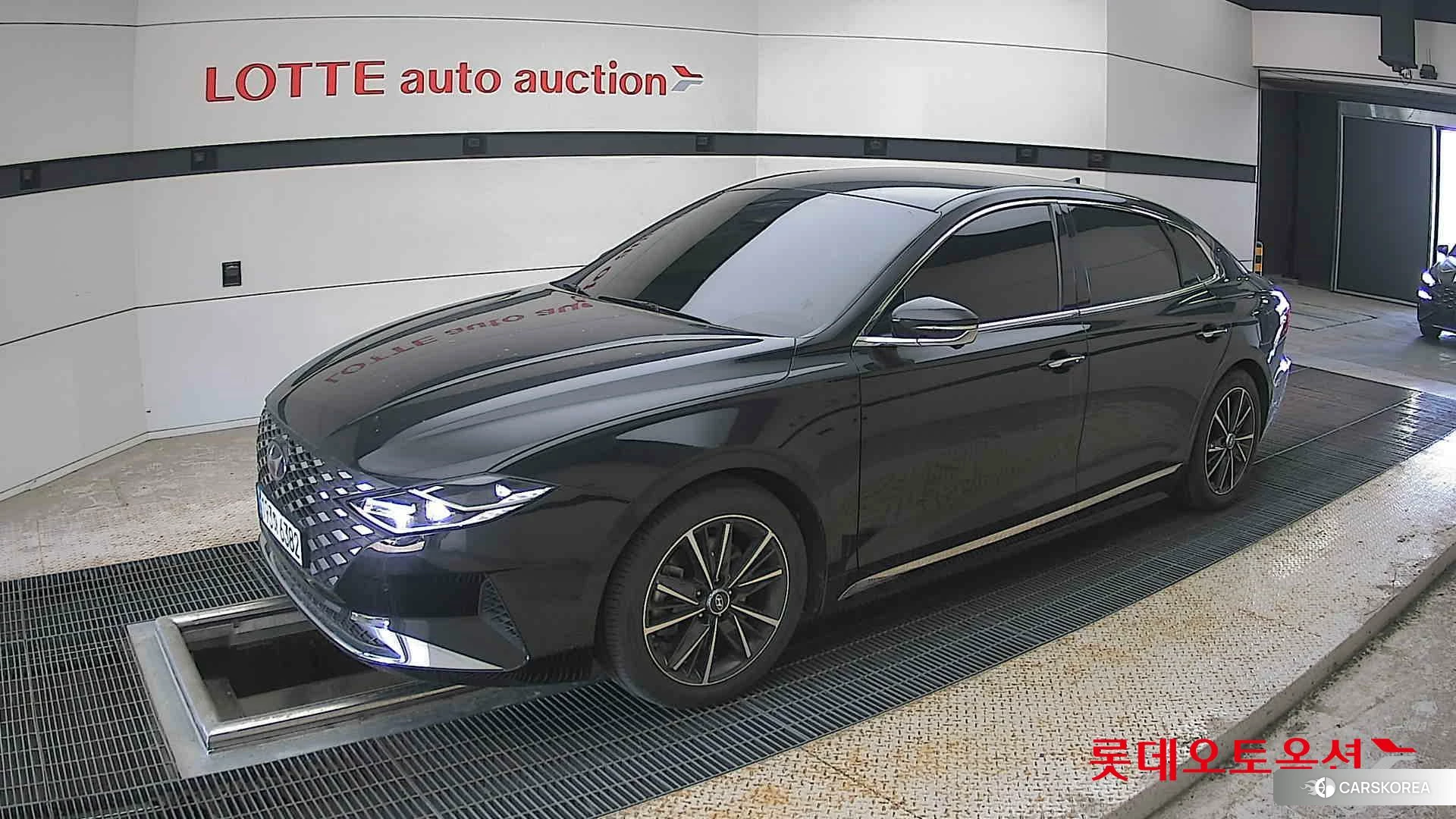 Hyundai Grandeur 2022 Midnight Black Pearl из Кореи, фото 4