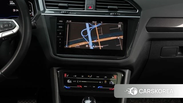 Volkswagen Tiguan second Generation 2021 Белый из Кореи, фото 4