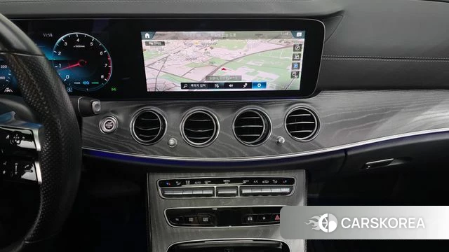 Mercedes-Benz E-Class W213 2021 Белый из Кореи, фото 4