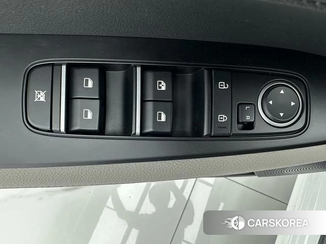 Kia K3 2023 Белый из Китая, фото 4
