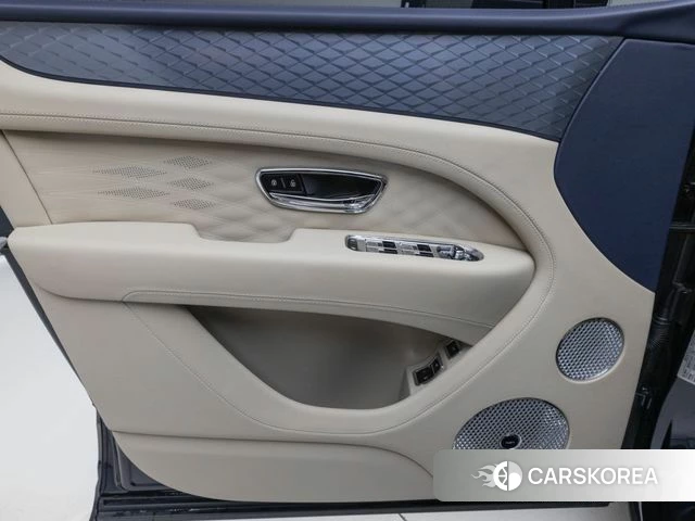 Bentley Bentayga 2025 Синий из Кореи, фото 4