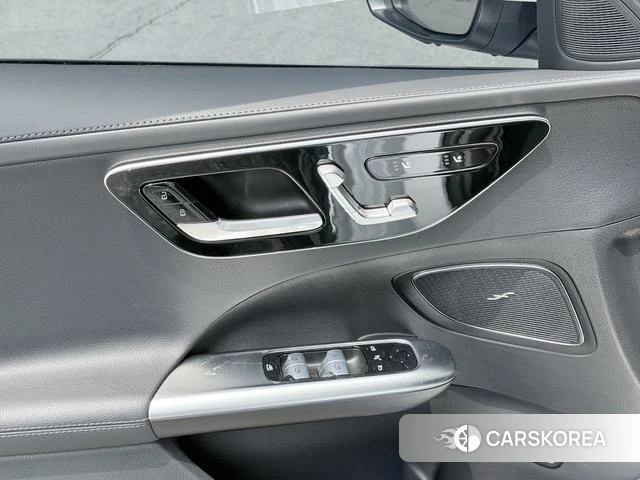 Mercedes-Benz Class C 2024 Белый из Китая, фото 4