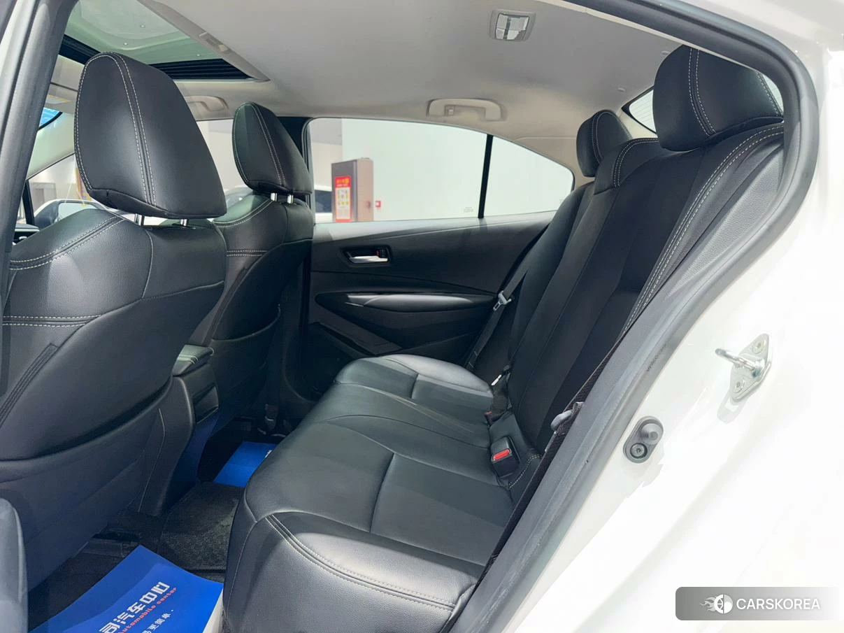 Toyota Corolla 2021 Белый из Китая, фото 4
