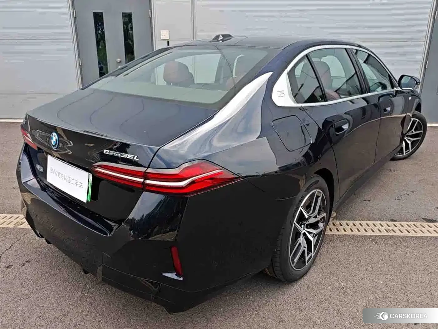 BMW i5 2025 Черный из Китая, фото 4