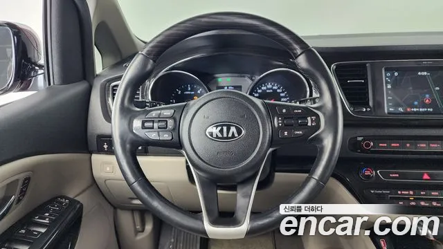 Kia The New Carnival id 2712325 из Кореи 4