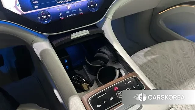 Mercedes-Benz EQS SUV X296 2023 Серебряный из Кореи, фото 4