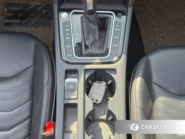 Volkswagen Arteon 2020 Белый из Кореи, фото 4