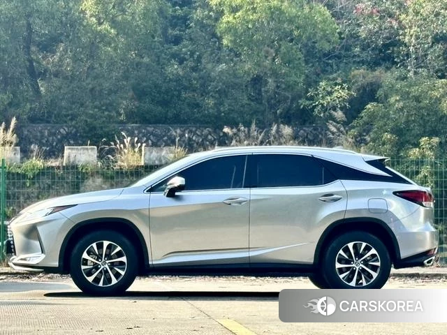 Lexus RX 2022 Серебристо-серый из Китая, фото 4