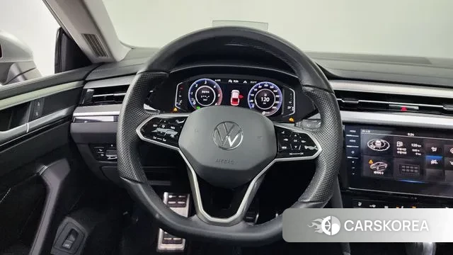 Volkswagen Arteon 2022 Белый из Кореи, фото 4