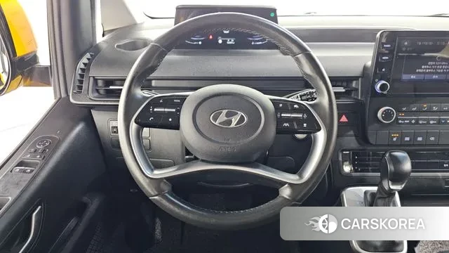 Hyundai Staria 2022 Желтый из Кореи, фото 4