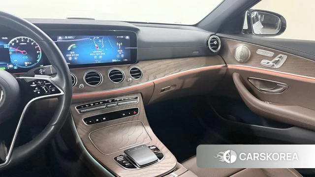 Mercedes-Benz E-Class W213 2021 Белый из Кореи, фото 4