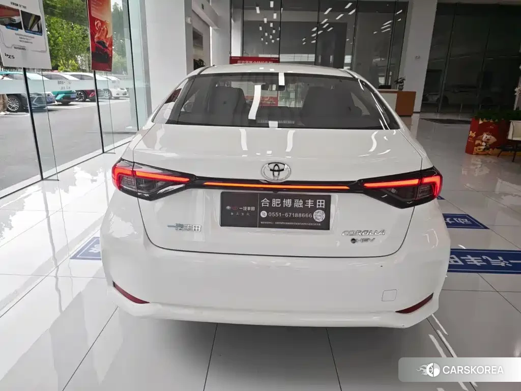 Toyota Corolla 2026 Белый из Китая, фото 4