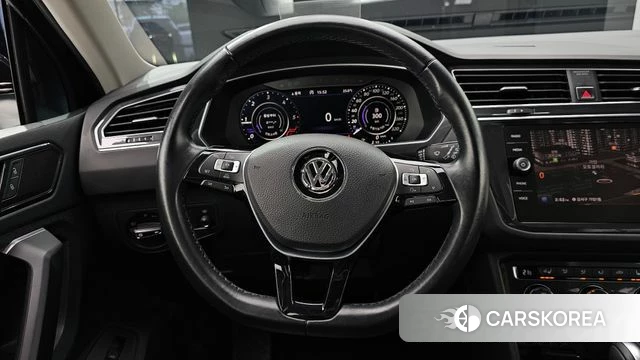 Volkswagen Tiguan second Generation 2018 Черный из Кореи, фото 4