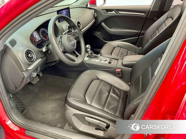 Audi A3 2018 Красный из Китая, фото 4