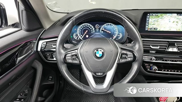 BMW 5 Series (G30) 2018 Белый из Кореи, фото 4