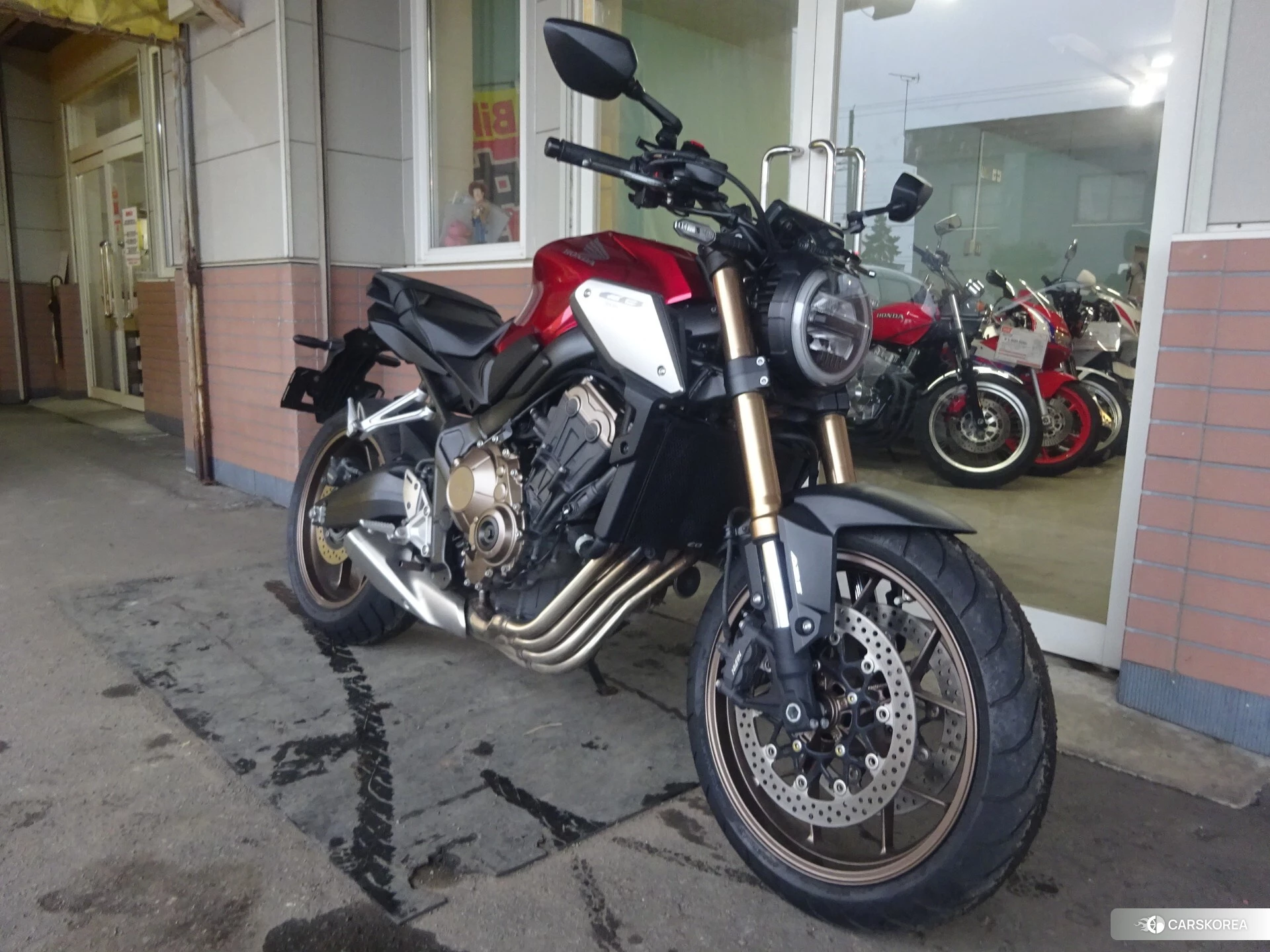 Проданный Honda CB650R id 3950506 из Японии, фото 3