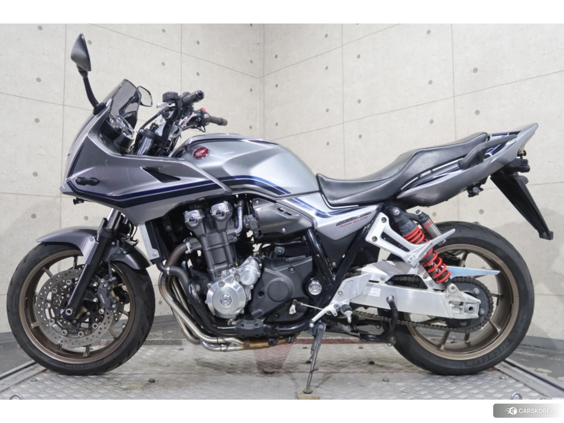 Проданный Honda CB1300SF BOLDOR ABS id 4184875 из Японии