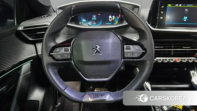 Peugeot e-2008 second generation 2022 Белый из Кореи, фото 4