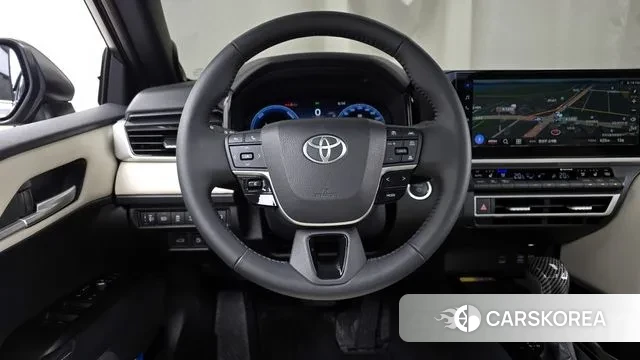 Toyota Camry (XV80) 2024 Серый из Кореи, фото 4