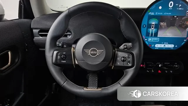 Mini Cooper C 4th generation 2024 Серебряный из Кореи, фото 4