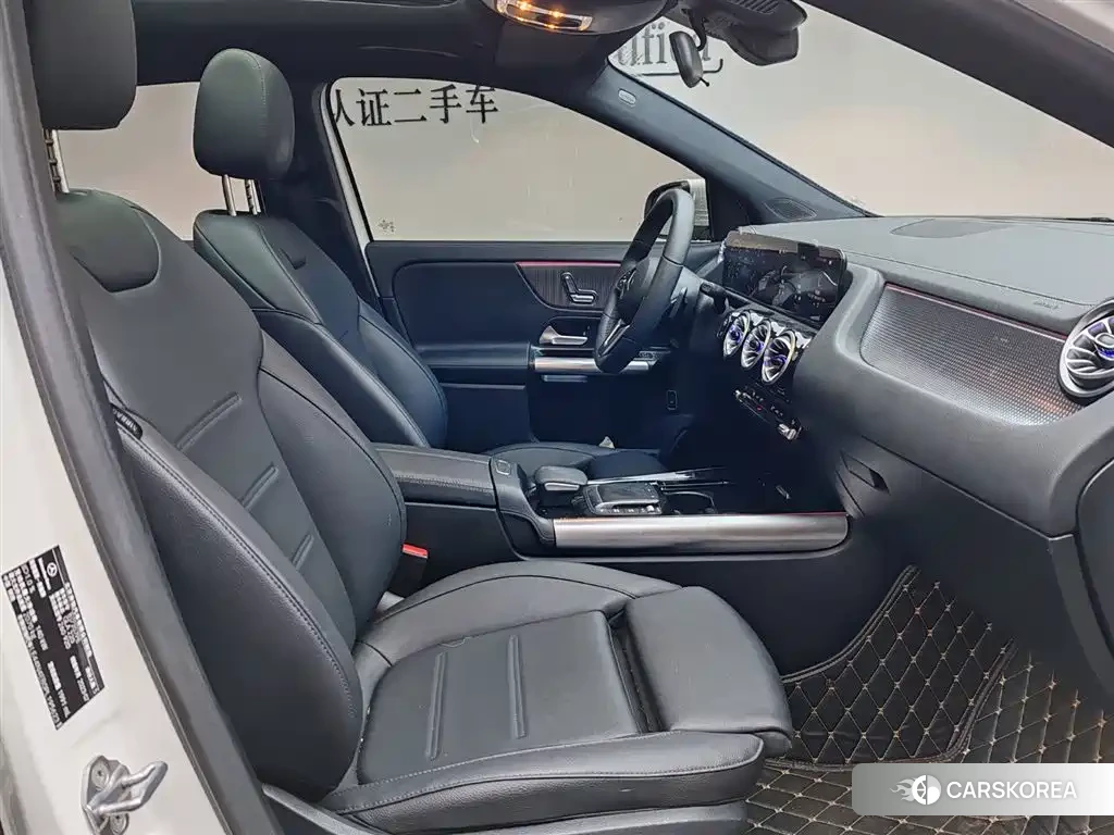 Mercedes-Benz GLA 2023 Белый из Китая, фото 4