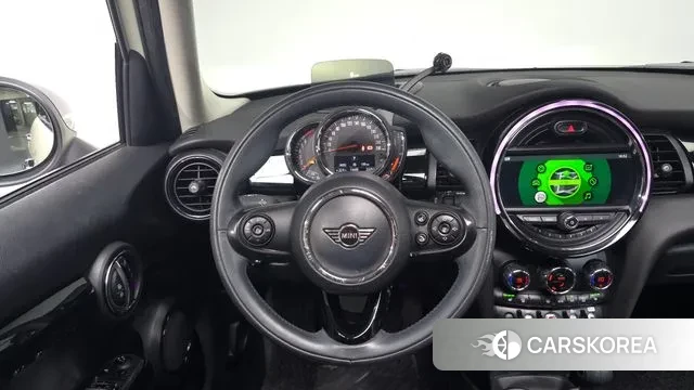 Mini Cooper 2019 Жемчужный цвет из Кореи, фото 4