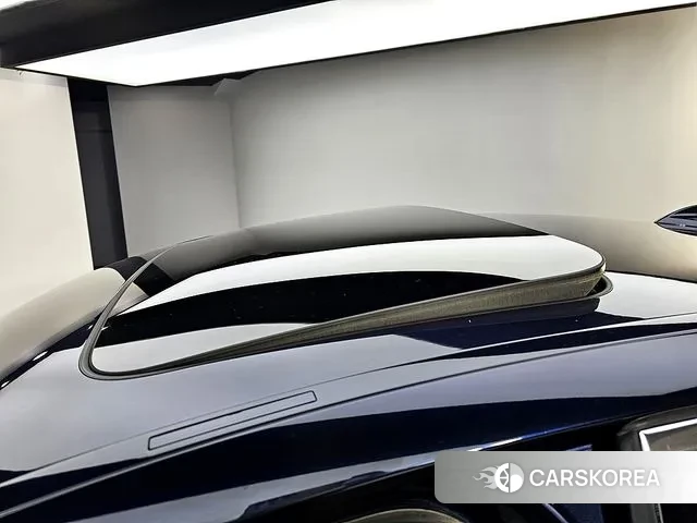 BMW 5 Series (G30) 2018 Синий из Кореи, фото 4