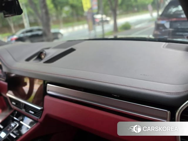 Porsche Cayenne (PO536) 2022 Черный из Кореи, фото 4