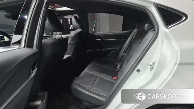 Toyota Camry (XV80) 2025 Белый из Кореи, фото 4